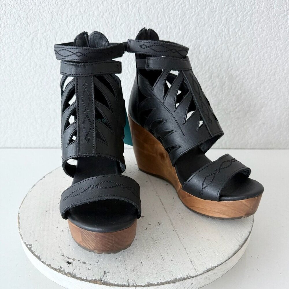 NEW Lane Boots BECCA Womens Black Wedges 8.5 Western Sandals Cowgirl Wooden Heel - Picture 2 of 9